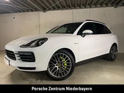 Weiss Gebraucht 2022 Porsche Cayenne Platinum Edition SUV | 89.690 € (Etwas zu teuer)