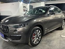 Grau Gebraucht 2020 Maserati Levante GranLusso SUV | 47.490 € (Superpreis)