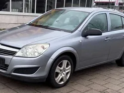 Schwarz Gebraucht 2009 Opel Astra Basis Kleinwagen | 1.490 € (Superpreis)