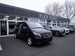 Obsidianschwarz metallic Gebraucht 2023 Mercedes Vito Van / Kleinbus | 37.990 € (Superpreis)