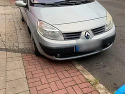 Grau Gebraucht 2003 Renault Scénic Van / Kleinbus | 2.200 € (Teuer)