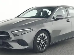Grau Gebraucht 2024 Mercedes A180 Limousine | 26.900 € (Guter Preis)