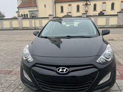 Schwarz Gebraucht 2013 Hyundai i30 Kleinwagen | 6.000 € (Fairer Preis)