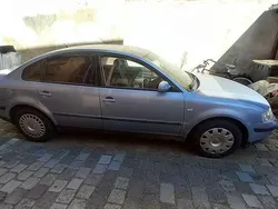 Blau Gebraucht 2000 VW Passat Comfortline Limousine | 2.000 € (Guter Preis)