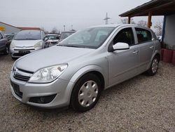 Silber Gebraucht 2008 Opel Astra Edition Limousine | 1.100 € (Guter Preis)