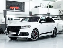 Gletscherweiß metallic Gebraucht 2017 Audi SQ7 Sport SUV | 44.890 € (Teuer)