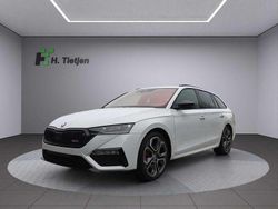Weiß metallic Gebraucht 2022 Skoda Octavia RS Kombi | 37.990 € (Teuer)