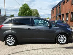 Grau Gebraucht 2019 Ford Grand C-Max Titanium Van / Kleinbus | 9.490 € (Fairer Preis)