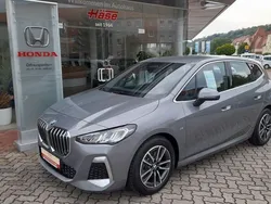 Grau Gebraucht 2023 BMW 223 Active Tourer M Sport Van / Kleinbus | 32.850 € (Fairer Preis)