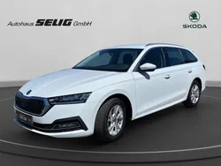Moon weiß perleffekt Gebraucht 2021 Skoda Octavia Style Kombi | 18.990 € (Guter Preis)
