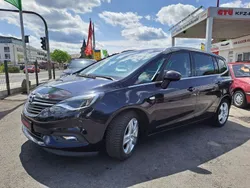 Blau Gebraucht 2018 Opel Zafira Innovation Van / Kleinbus | 14.800 € (Etwas zu teuer)