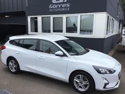 Weiß Gebraucht 2020 Ford Focus Cool & Connect Kombi | 12.999 € (Fairer Preis)