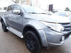 Grau Gebraucht 2018 Mitsubishi L200 Edition Abholung | 19.990 € (Guter Preis)