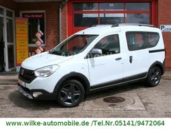 Weiß Gebraucht 2017 Dacia Dokker Celebration Van | 13.490 € (Fairer Preis)
