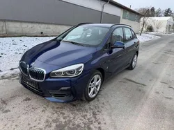 Blau Gebraucht 2018 BMW 225 Kombi | 17.600 €