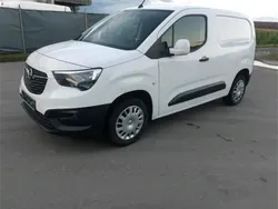Weiß Gebraucht 2020 Opel Combo Van / Kleinbus | 9.999 € (Guter Preis)