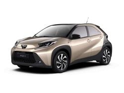 Beige Gebraucht 2024 Toyota Aygo Team Kleinwagen | 15.250 € (Guter Preis)