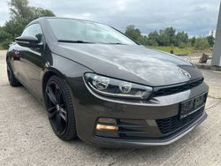 Braun Gebraucht 2015 VW Scirocco Basis Coupé | 13.240 € (Etwas zu teuer)