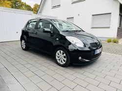 Schwarz Gebraucht 2008 Toyota Yaris Limousine | 3.850 € (Fairer Preis)