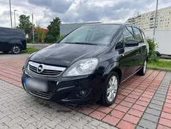 Schwarz Gebraucht 2013 Opel Zafira Van / Kleinbus | 5.500 € (Fairer Preis)