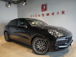 Schwarz Gebraucht 2019 Porsche Cayenne SUV | 62.941 € (Etwas zu teuer)