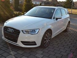 Weiß Gebraucht 2014 Audi A3 Ambiente Limousine | 14.400 € (Fairer Preis)