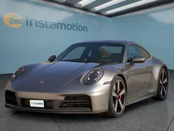 Grün Neu 2025 Porsche 911 Carrera 4S Coupé | 199.449 € (Teuer)