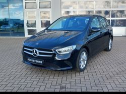 Schwarz Gebraucht 2022 Mercedes B250e Van / Kleinbus | 25.888 € (Etwas zu teuer)