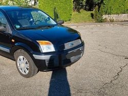 Schwarz Gebraucht 2007 Ford Fusion Limousine | 2.600 € (Fairer Preis)