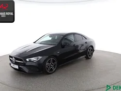 Schwarz Gebraucht 2021 Mercedes CLA180 AMG Limousine | 28.880 € (Guter Preis)