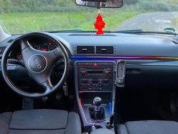 Blau Gebraucht 2003 Audi A4 Ambiente Kombi | 1.200 € (Guter Preis)