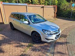Silber Gebraucht 2010 Opel Astra Kombi | 1.400 € (Superpreis)
