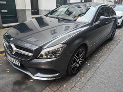 Grau Gebraucht 2015 Mercedes CLS350 Shooting Brake Kombi | 26.900 €