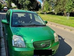 Grün Gebraucht 2006 Kia Ceed Kleinwagen | 1.000 €