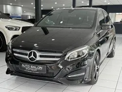 Schwarz Gebraucht 2016 Mercedes B200 Urban Van / Kleinbus | 10.490 € (Guter Preis)