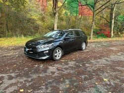 Schwarz Gebraucht 2019 Kia Ceed Sportswagon Kombi | 12.200 € (Guter Preis)