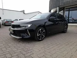 Diamantschwarz Gebraucht 2022 Opel Astra Ultimate Limousine | 27.690 € (Teuer)