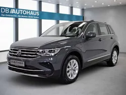 Grau Gebraucht 2022 VW Tiguan Elegance SUV | 25.490 € (Superpreis)