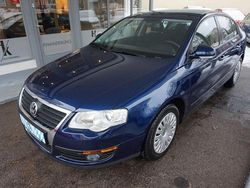 Blau Gebraucht 2010 VW Passat Trendline Limousine | 5.900 € (Etwas zu teuer)