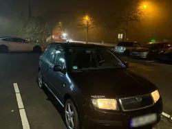 Schwarz Gebraucht 2000 Skoda Fabia Kleinwagen | 1.500 € (Teuer)