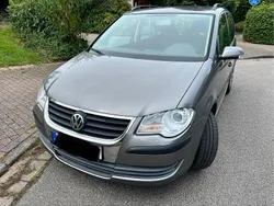 Grau Gebraucht 2008 VW Touran Van / Kleinbus | 2.000 € (Guter Preis)