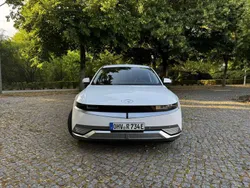 Weiß Gebraucht 2022 Hyundai Ioniq 5 Dynamiq SUV | 25.700 € (Fairer Preis)