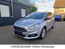 Silber Gebraucht 2016 Ford S-MAX Trend Van / Kleinbus | 8.490 €