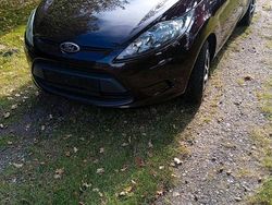 Violet Gebraucht 2009 Ford Fiesta Kleinwagen | 1.500 €