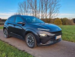 Grau Gebraucht 2022 Hyundai Kona Trend SUV | 22.000 € (Fairer Preis)