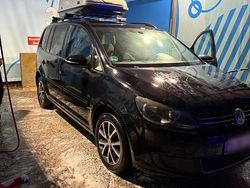 Schwarz Gebraucht 2011 VW Touran Van / Kleinbus | 4.300 € (Guter Preis)