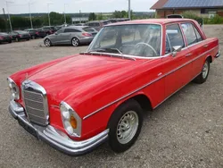 Rot Gebraucht 1971 Mercedes W108 SE Limousine | 9.850 €