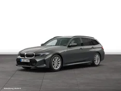 Dravitgrau metallic Gebraucht 2024 BMW 330 Comfort Edition Kombi | 54.704 € (Etwas zu teuer)