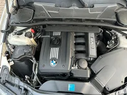 Weiß Gebraucht 2007 BMW 130 Sport Line Kleinwagen | 7.780 € (Superpreis)