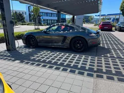 Grau Gebraucht 2018 Porsche 718 Cayman Coupé | 62.450 € (Etwas zu teuer)